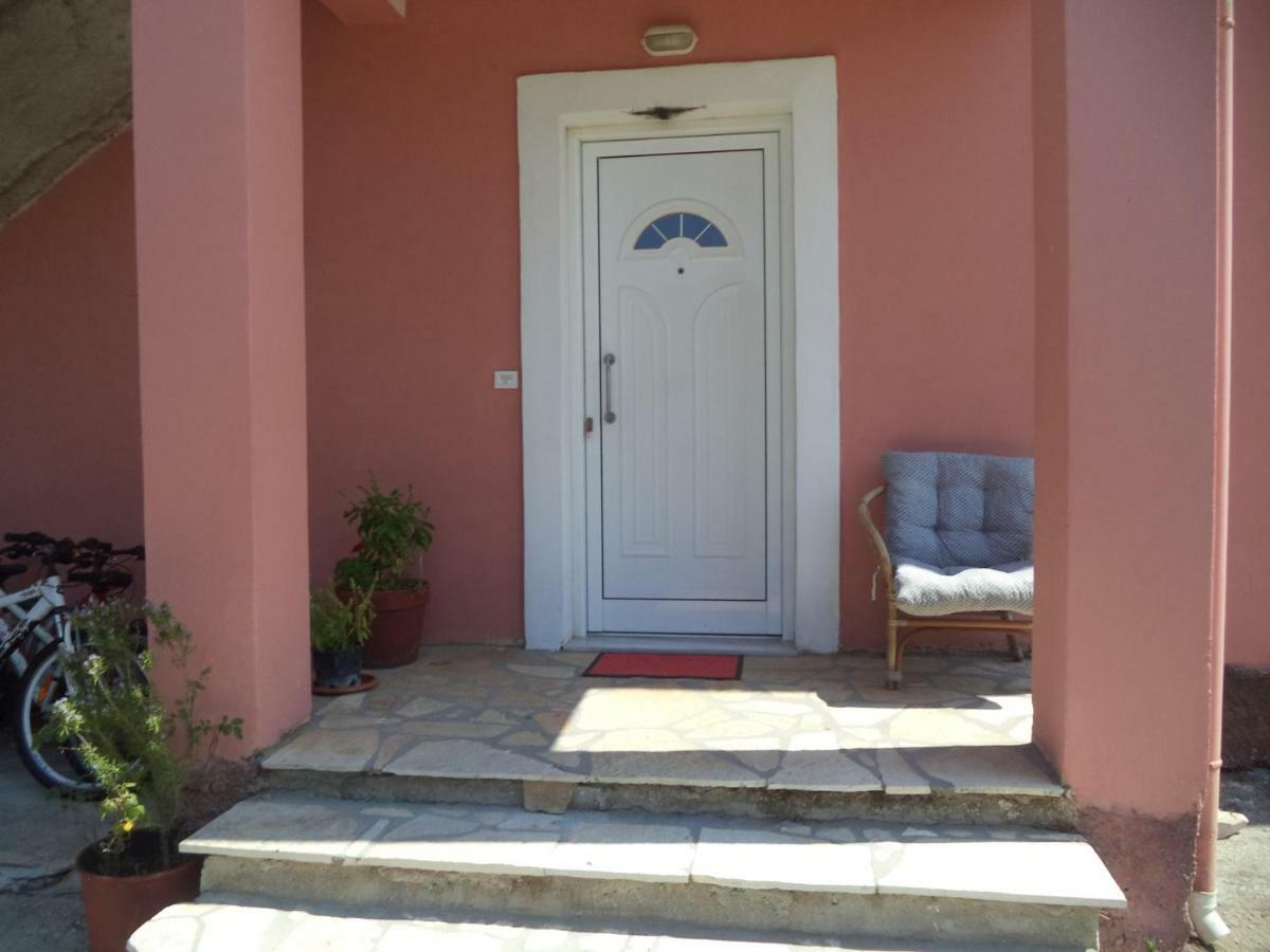 Karoubis Studio Kavallouri Exterior photo